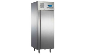 Geladeira vertical uma porta em aço inox